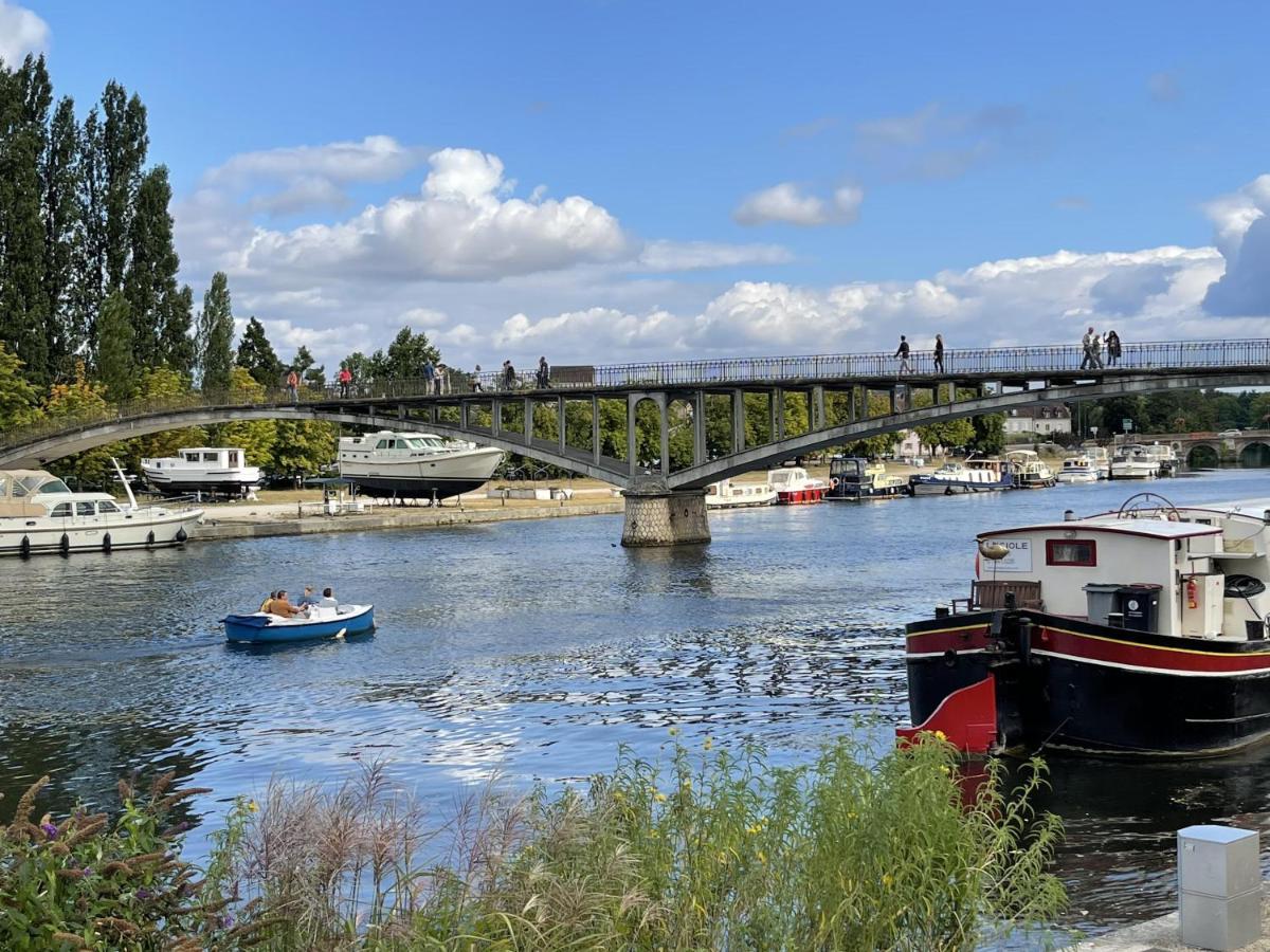 Appartement Le Cadet Roussel Auxerre Les Quais Екстериор снимка